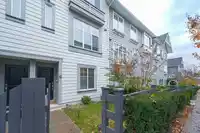 142 8168 136A STREET - thumbnail 1