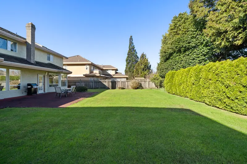 6211 DANUBE ROAD - photo 4 of 25