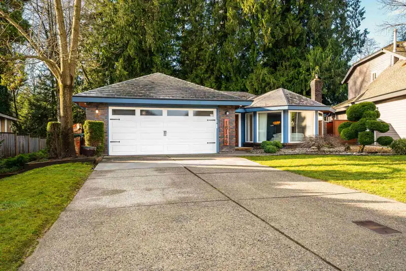 16146 BROOKSIDE GROVE - photo 1 of 24