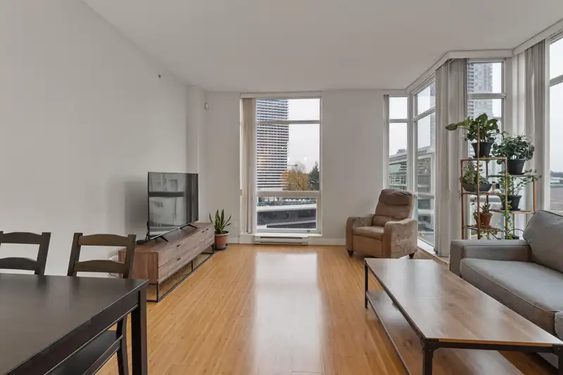 604 13399 104 AVENUE - photo 4 of 23