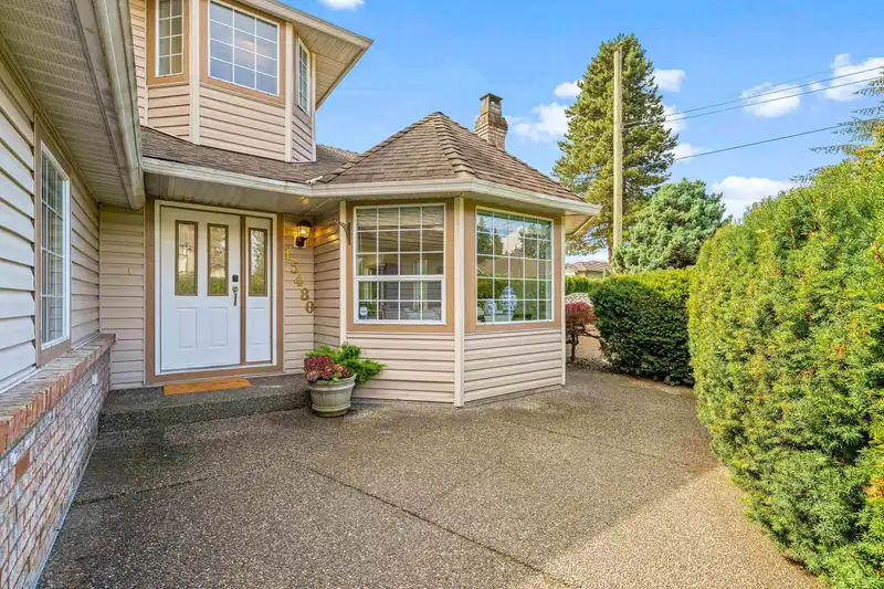 15480 112A AVENUE - photo 3 of 39