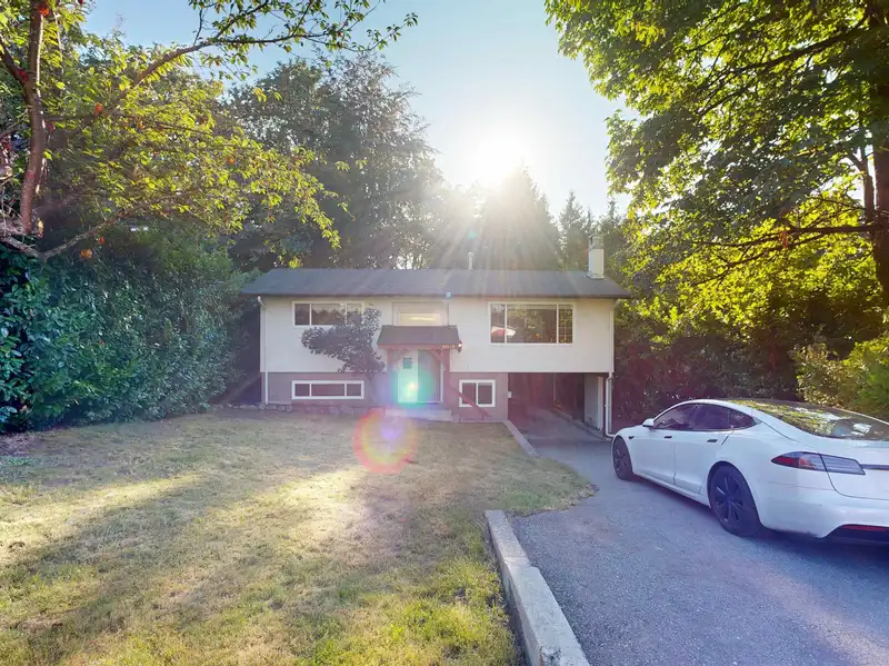 11529 140A STREET - photo 1 of 40