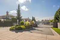 10 6885 184 STREET - thumbnail 3