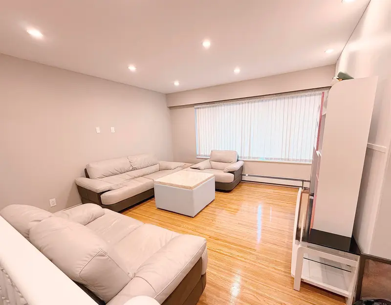 4882 MOSS STREET - photo 4 of 14