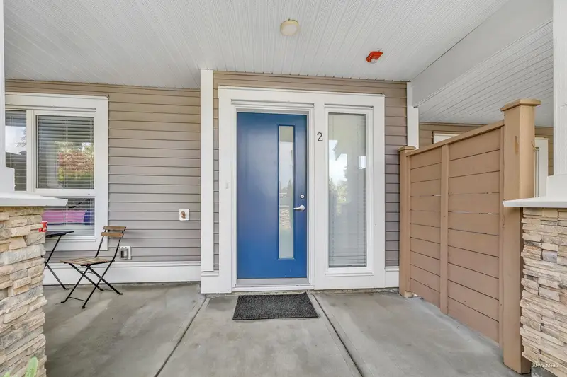 2 24108 104 AVENUE - photo 4 of 25