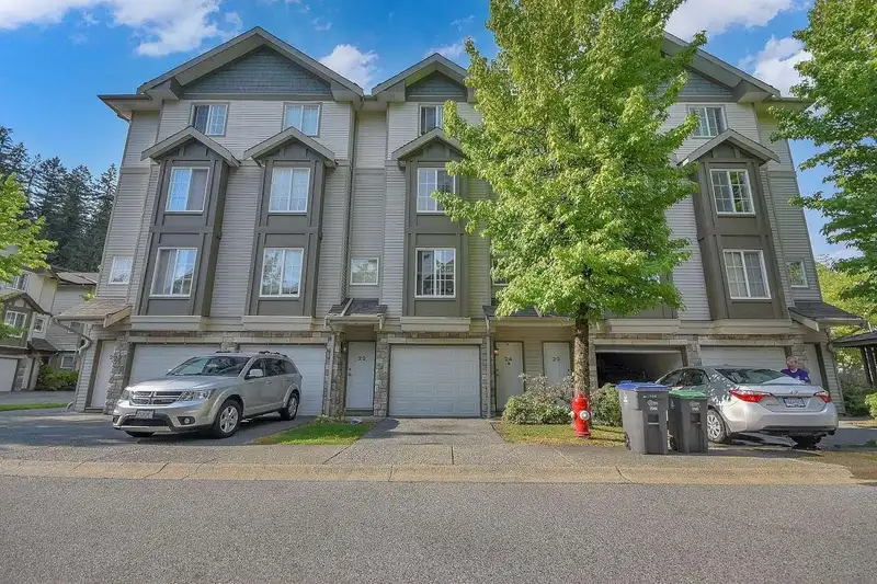 24 14855 100 AVENUE - photo 1 of 22