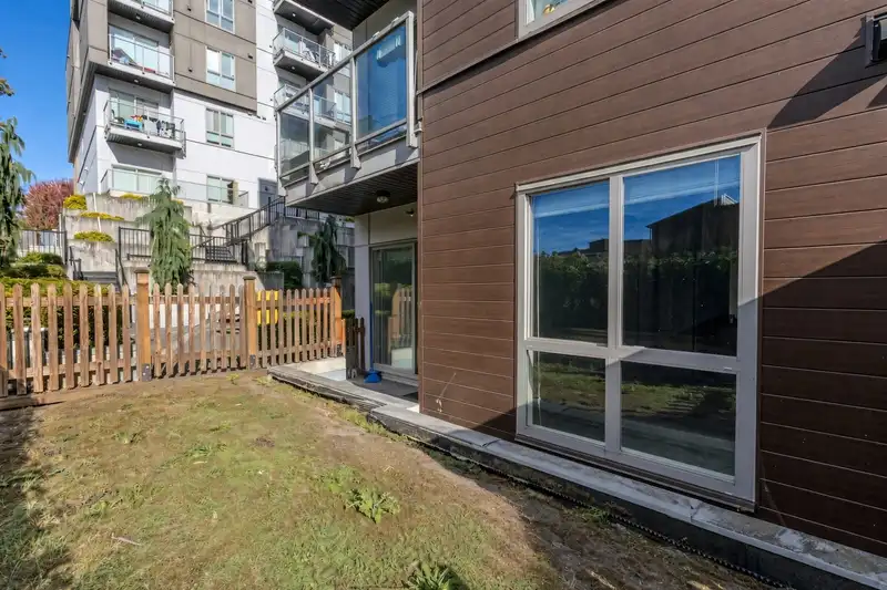 B107 9689 140TH STREET - photo 3 of 22