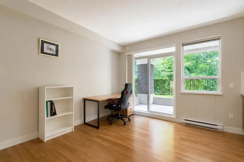 114 9655 KING GEORGE BOULEVARD - photo 4 of 14