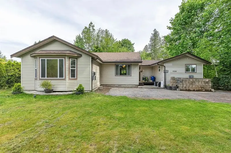 33581 DEWDNEY TRUNK ROAD - photo 1 of 25