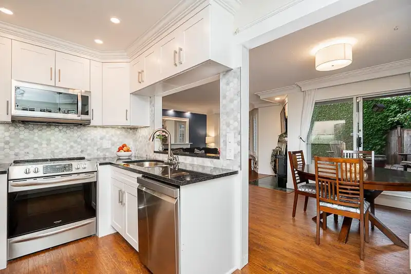 1 10074 154 STREET - photo 1 of 39
