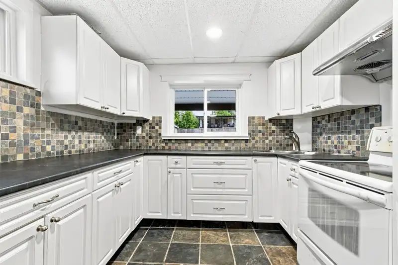 6285 173A STREET - photo 4 of 25