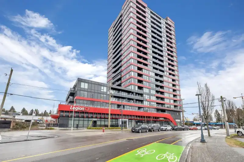 1204 10626 CITY PARKWAY - photo 1 of 29