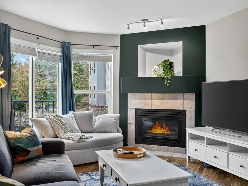 211 33480 GEORGE FERGUSON WAY - photo 2 of 25