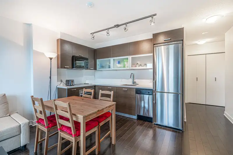 1002 10777 UNIVERSITY DRIVE - photo 3 of 19