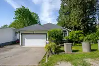 13747 115 AVENUE - thumbnail 1