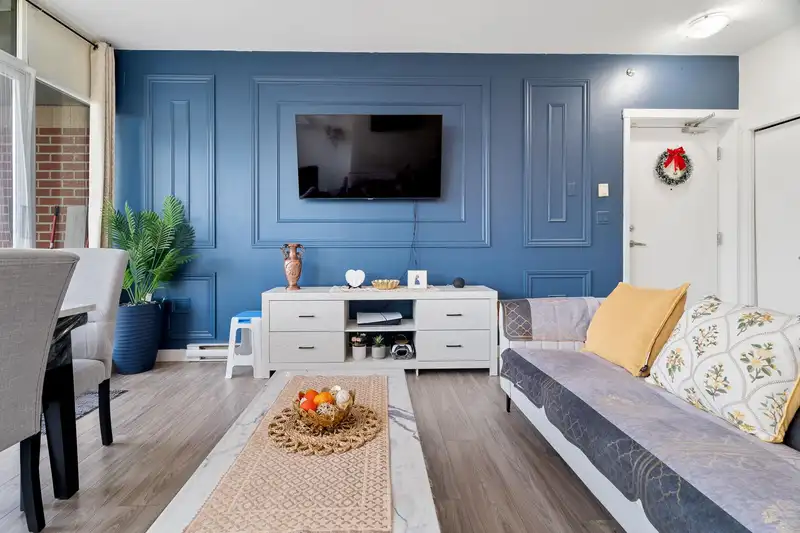 308 13399 104 AVENUE - photo 1 of 15