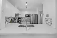 411 13733 74 AVENUE - thumbnail 4