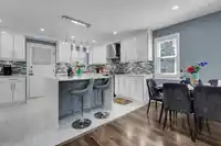 7869 143A STREET - thumbnail 10