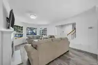 13330 59B AVENUE - thumbnail 5