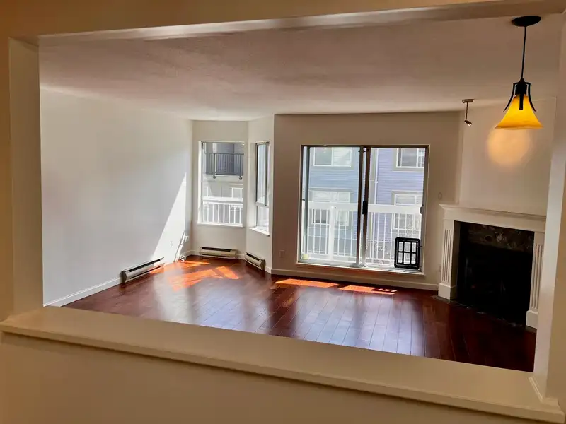 313 9299 121 STREET - photo 4 of 28