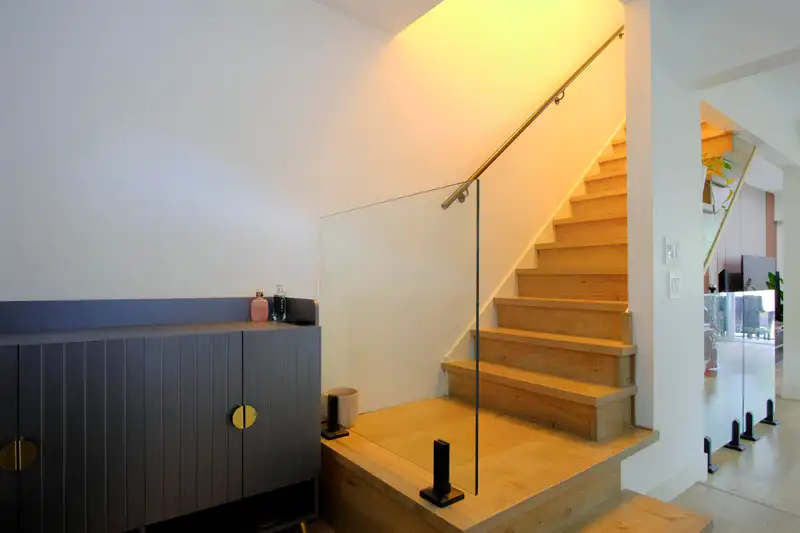 10 10736 GUILDFORD DRIVE - photo 4 of 32