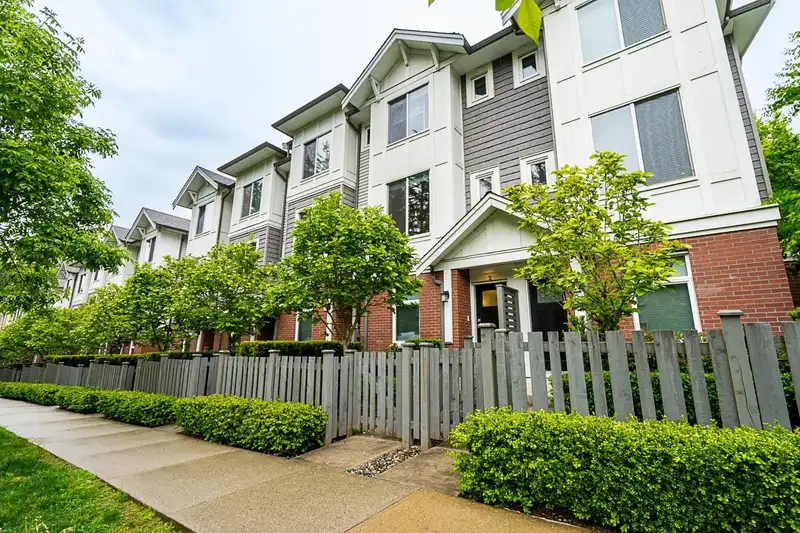 2 9718 161A STREET - photo 2 of 40