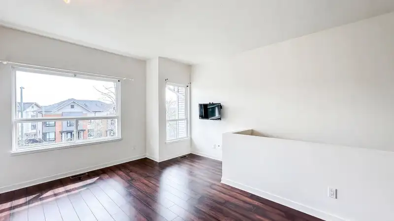 19 15065 58 AVENUE - photo 3 of 25