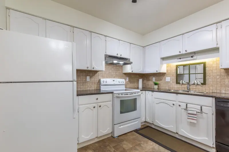 118 2277 MCCALLUM ROAD - photo 4 of 25