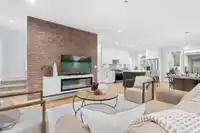 29 9688 182A STREET - thumbnail 18