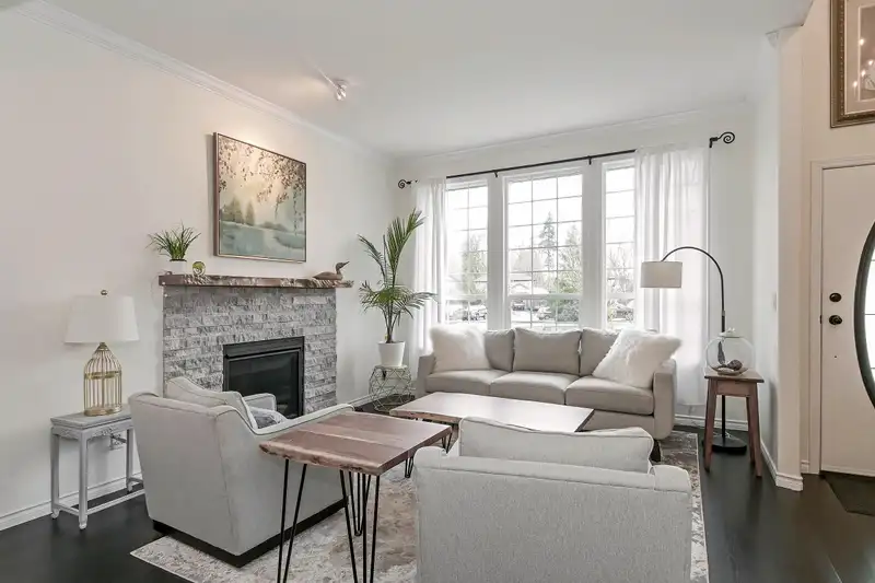 18252 69 AVENUE - photo 4 of 36
