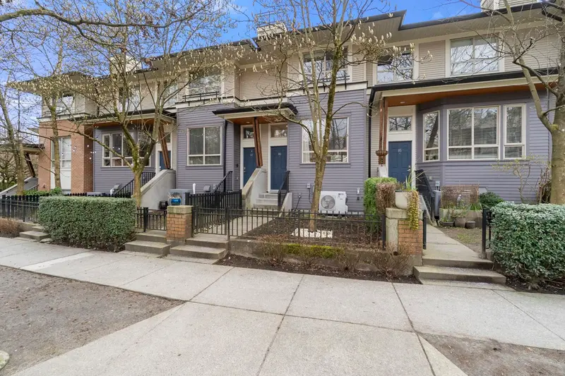 86 100 KLAHANIE DRIVE - photo 2 of 25