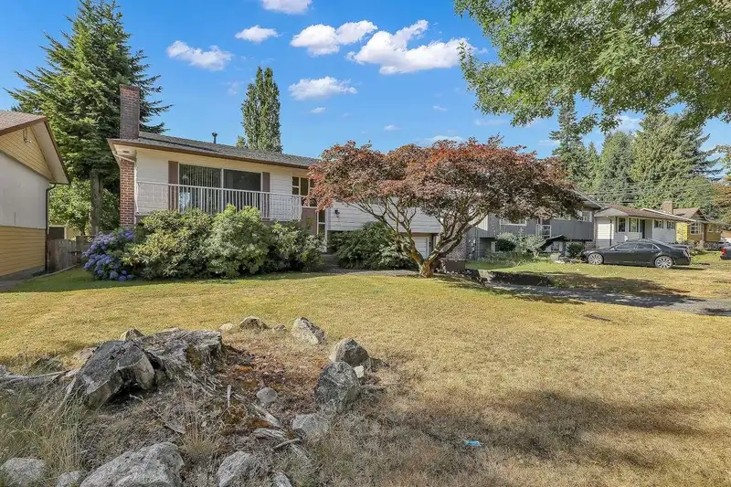 14614 106TH AVENUE - photo 1 of 40