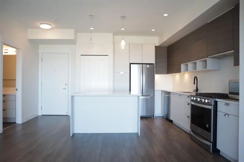 A327 20727 WILLOUGHBY TOWN CENTRE DRIVE - photo 3 of 20