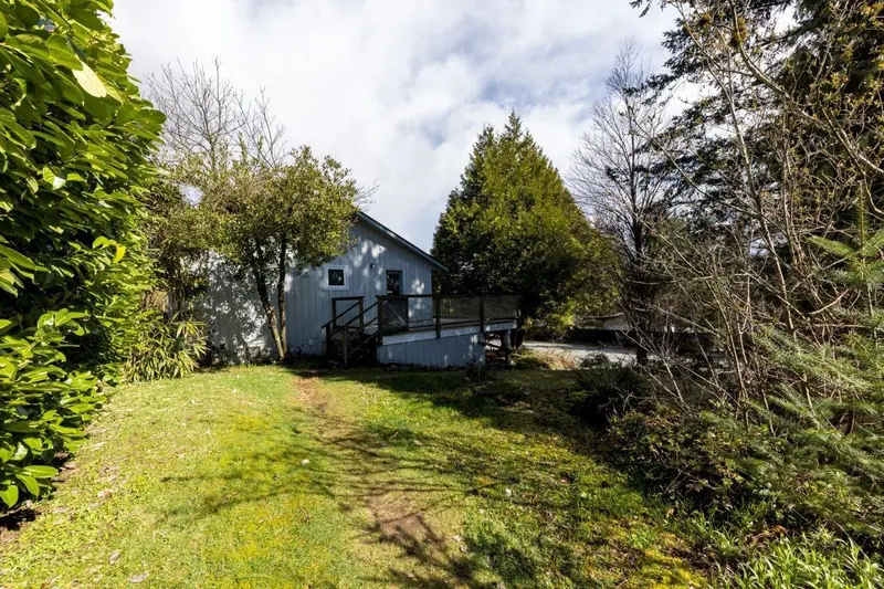 981 FRIAR CRESCENT - photo 4 of 25