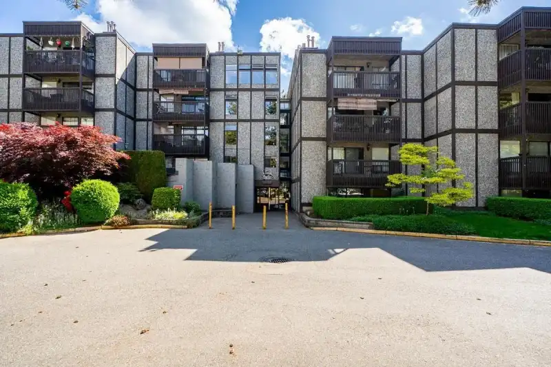 214 9672 134 STREET - photo 1 of 7