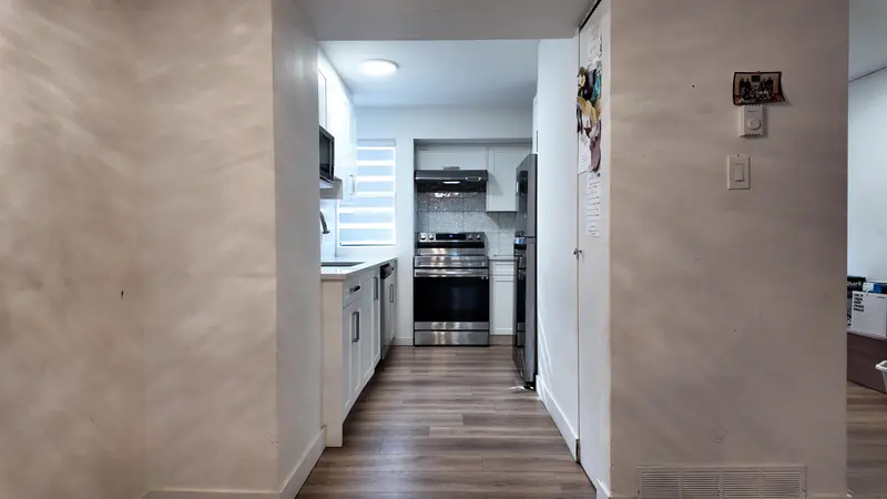 89 13776 CENTRAL AVENUE - photo 3 of 25