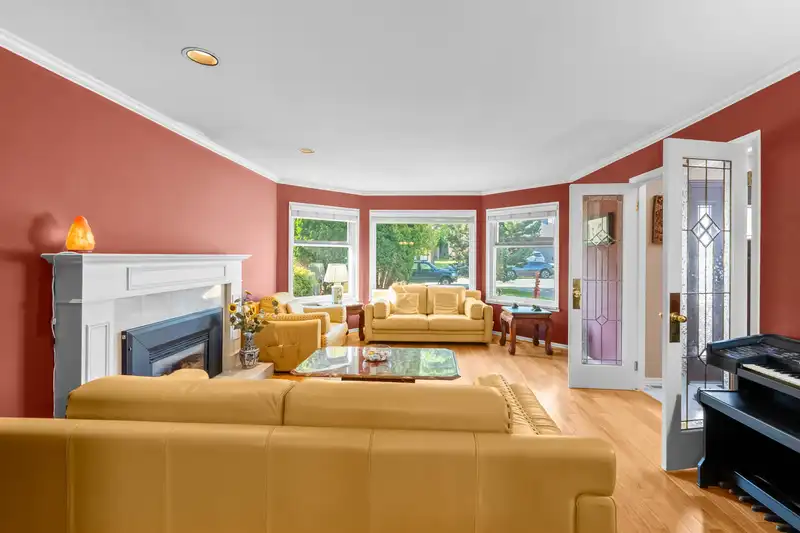 12282 N BOUNDARY DRIVE - photo 4 of 34