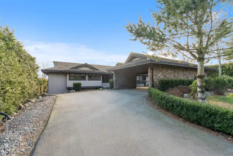 29852 MACLURE ROAD - photo 3 of 25