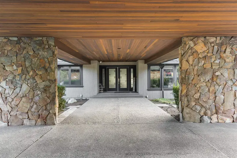 29852 MACLURE ROAD - photo 4 of 25