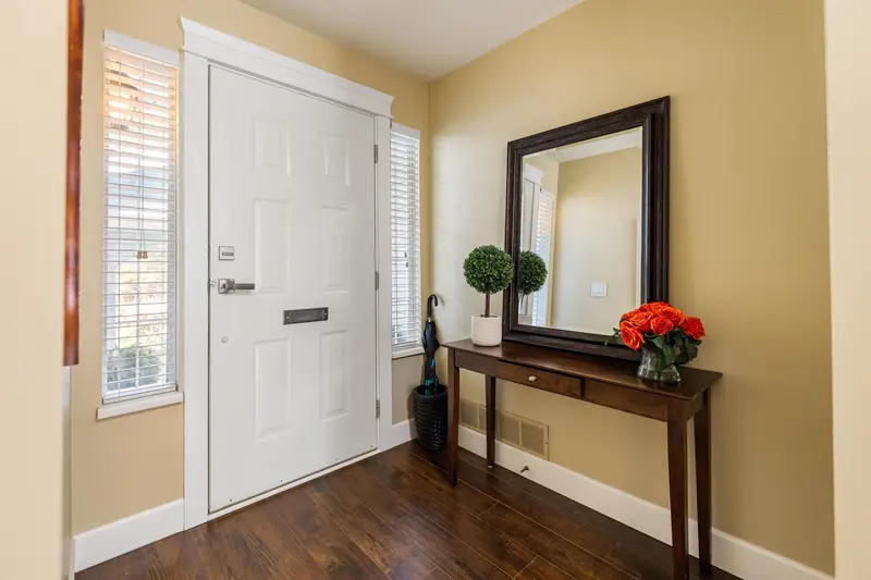 14316 92 AVENUE - photo 2 of 25