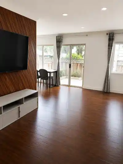 99 15275 105AVE AVENUE