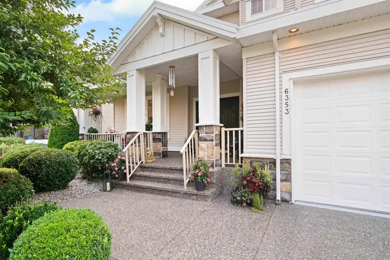 6353 166 STREET - photo 3 of 34