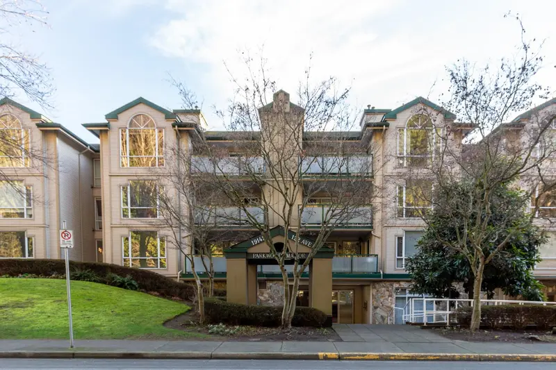 211 19142 122 AVENUE - photo 1 of 25