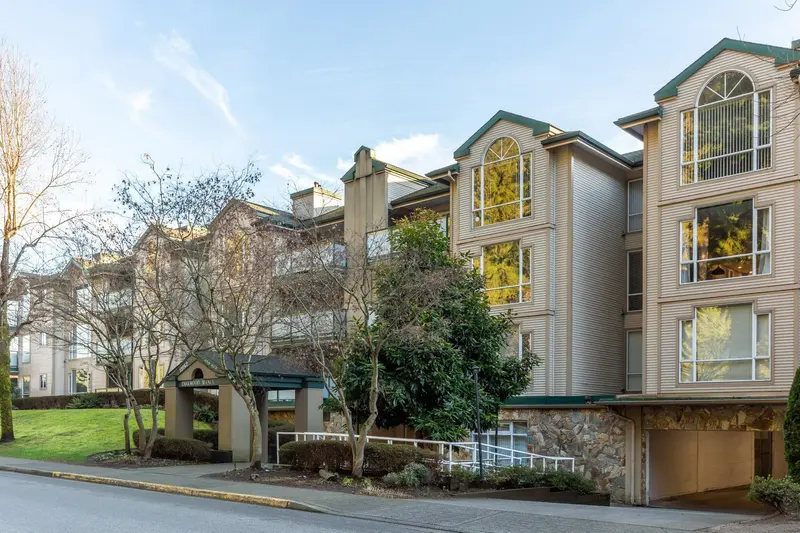 211 19142 122 AVENUE - photo 2 of 25