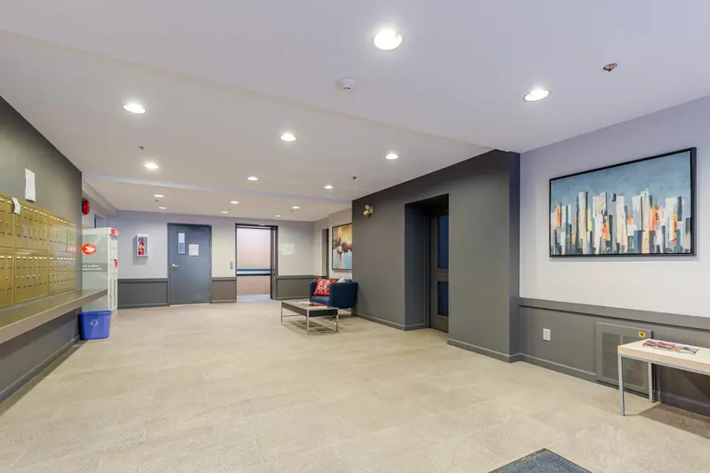 211 19142 122 AVENUE - photo 4 of 25