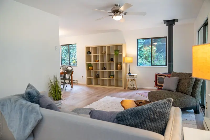 37150 SCHOONER WAY - photo 3 of 25