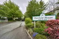 211 16085 83RD AVENUE - thumbnail 2
