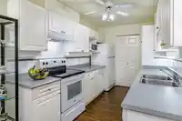 211 16085 83RD AVENUE - thumbnail 16