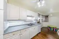 211 16085 83RD AVENUE - thumbnail 18