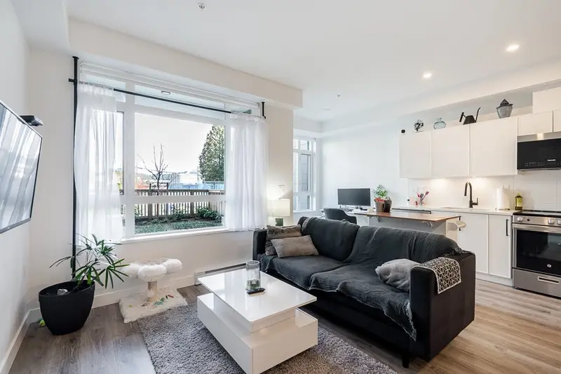 105 22575 BROWN AVENUE - photo 2 of 25